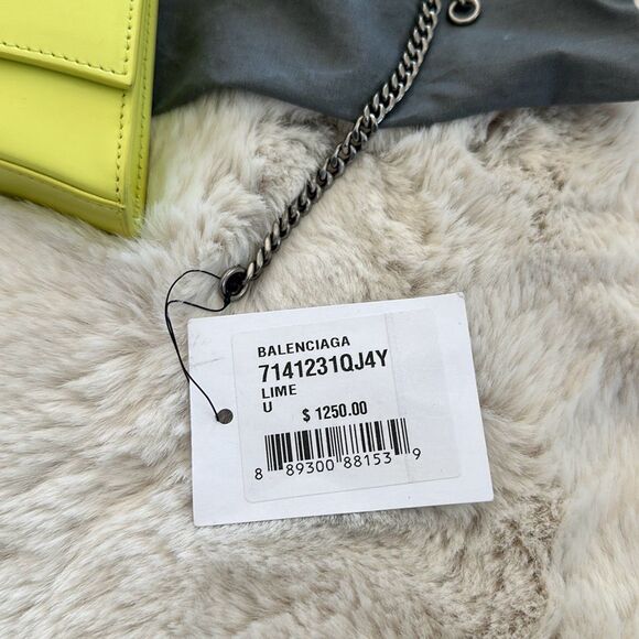 Balenciaga Hourglass Leather Wallet on Chain in Lime Green - Picture 5 of 10